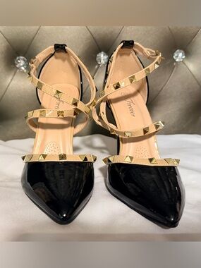 Beautiful Patent Pointed-Toe Studded Ankle-Strap Pumps in Black and Nude